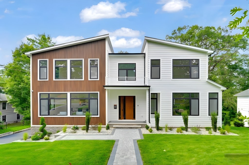 55 Troy Dr