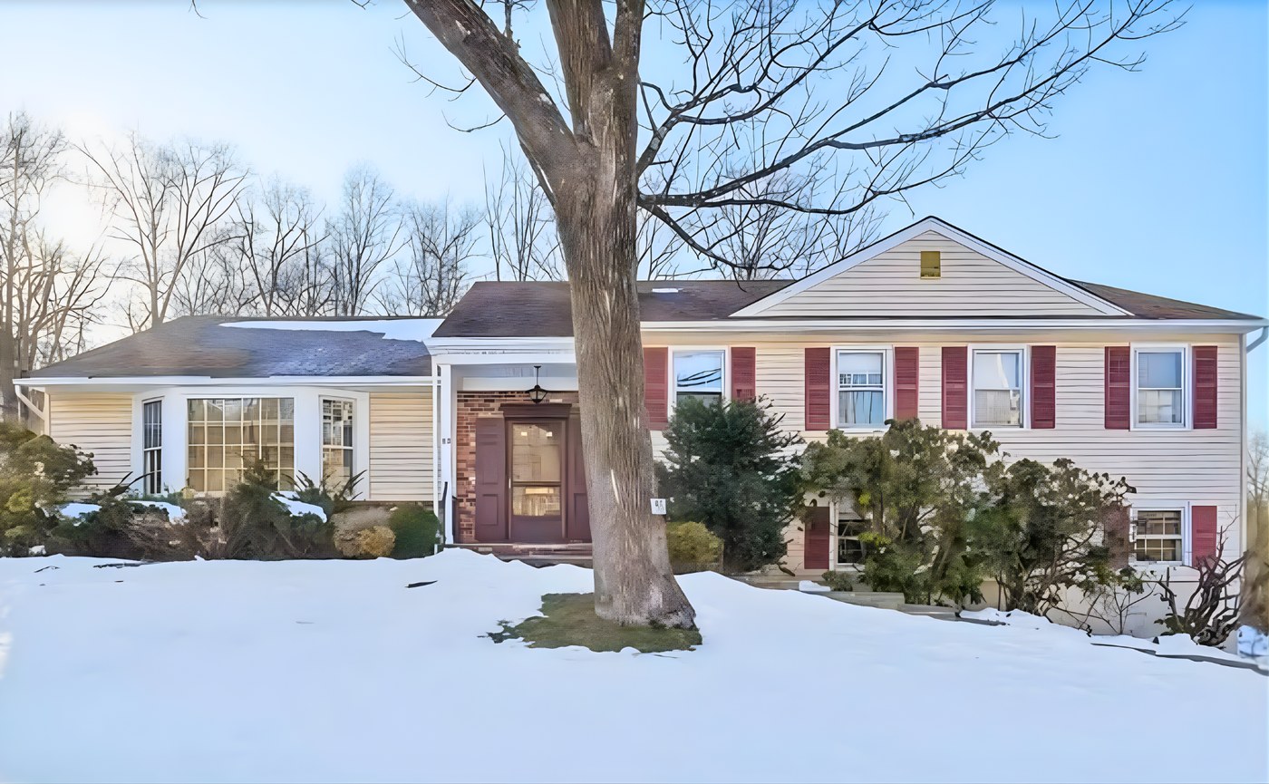 53 Sherbrook Dr